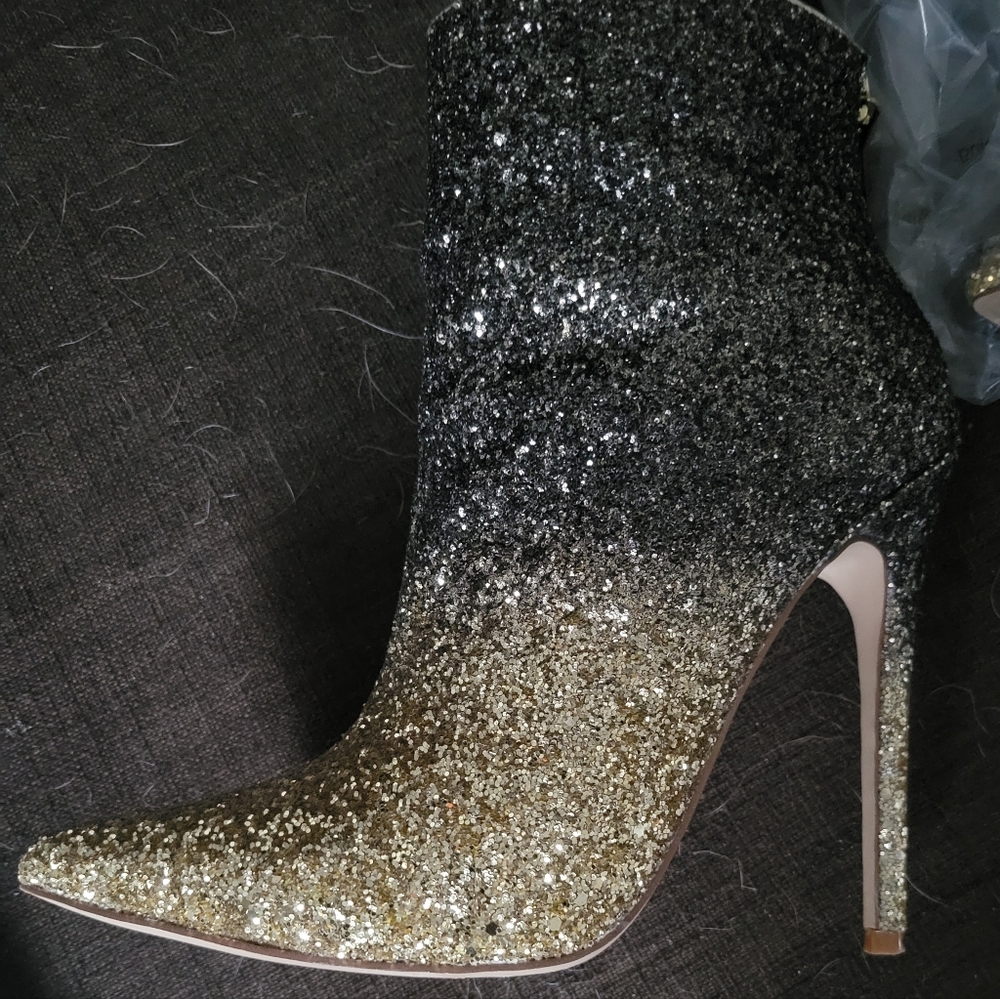 Booties - Picture 4 of 8